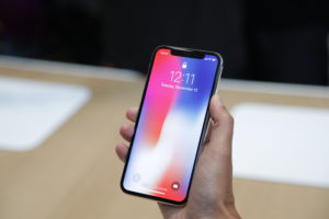 Apple работает над iPhone с 5G