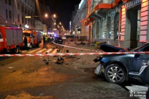 Материал 18+: появилось видео момента аварии в Харькове (+Видео)