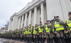 “Охранять хлам не намерены”: Аваков отозвал силовиков из-под Рады