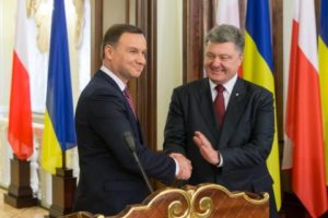 Порошенко и Дуда назначили дату проведения заседания комитета президентов