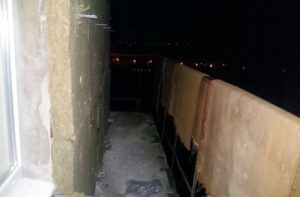 Трагические события в Харькове: студент выпал с балкона 9 этажа