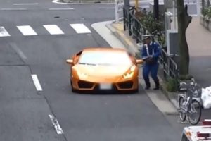 Полицейский на велосипеде догнал Lamborghini-нарушителя (+Видео)
