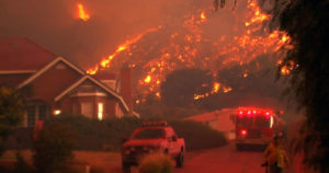 Лесные пожары в Калифорнии по площади превысили Нью-Йорк (+Видео)