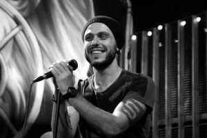 Украинский певец анонсировал концерт в Москве