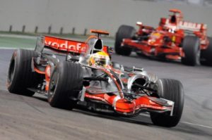 Гонка Формулы-1 была остановлена из-за серьезной аварии