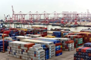 Китай поставил под угрозу глобальную торговлю