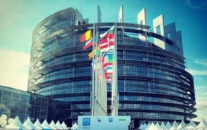 Европарламент выделит Украине миллиард евро