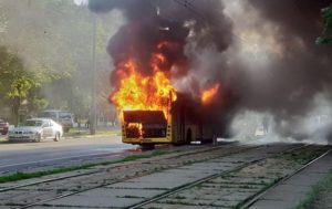 В центре Киева взорвался автобус
