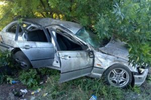 BMW на еврономерах вылетел на тротуар и сбил насмерть маму с ребенком в Запорожье (+Видео)