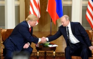 Мелании Трамп не удалось скрыть эмоции после рукопожатия с Путиным