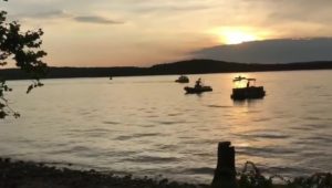 Крушение лодки на реке в Миссури: количество погибших увеличилось вдвое