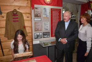 Лукашенко предложил “Мисс Беларусь-2018” возглавить колхоз