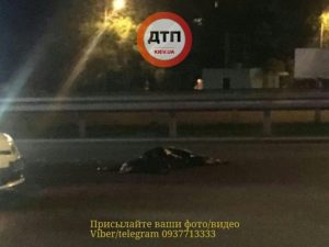 В Киеве два авто разорвали на части женщину-пешехода