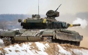 В Житомирской области прошли танковые стрельбы
