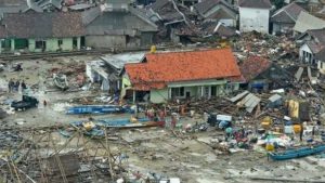 Трагедия в Индонезии: число погибших перевалило за 400