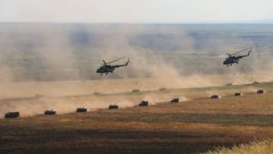 Порошенко озвучил данные о количестве военной техники РФ на Донбассе и в Крыму