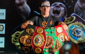 BoxingScene назвал Усика лучшим боксером 2018 года