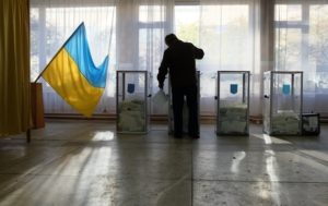 Опрос: 78% украинцев готовы избирать президента