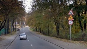 На заметку киевлянам: изменено время одностороннего движения по Парковой дороге