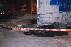 В Киеве мужчина выпал из окна девятого этажа
