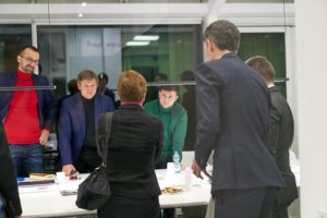 Зеленский в компании нардепа Лещенко и экс-министра финансов Данилюка встретился с Волкером