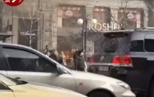 В Киеве подожгли второй магазин Roshen за сутки