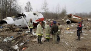 Британские эксперты нашли следы взрывчатки на обломках самолёта с президентом Польши Лехом Качиньским