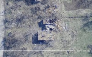 Азов показал, как уничтожает технику сепаратистов