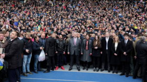 Появились кадры с неба количества людей на стадионе с Порошенко