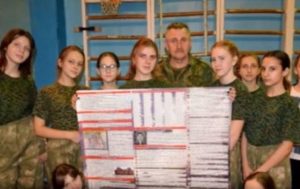 Правозащитники показали, как в “ДНР” готовят детей воевать