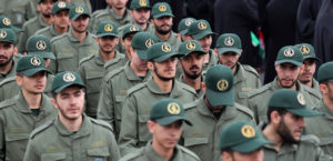 Иран грозит топить корабли США “сверхсекретным оружием”
