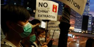 Гонконг на пороге катастрофы. The Economist — о причине самых масштабных за полвека протестов
