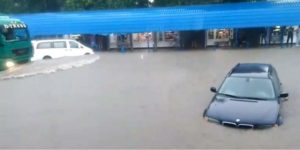 Каменец-Подольский затопило в результате мощных ливней — видео очевидцев