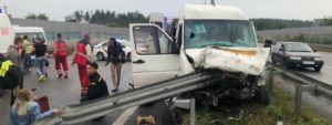 В аварии под Киевом погибли 3 человека, 17 пострадавших В аварии под Киевом погибли 3 человека, 17 пострадавших