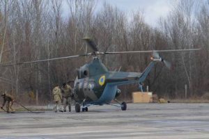 В Бродах военный вертолет Ми-2 упал во время взлета