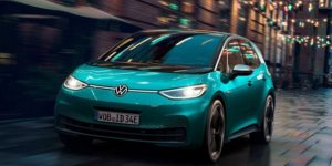 Volkswagen представил свой первый серийный электромобиль