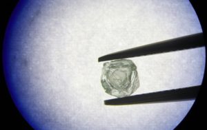 В Якутии найден алмаз-“матрешка”