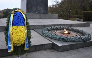 Украина отмечает 75-летие со дня освобождения от нацистов