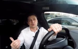 Зеленский записал монолог за рулем Tesla (+Видео)
