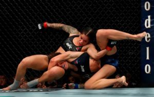 UFC 245: Нуньес защитила титул, Усман нокаутировал Ковингтона