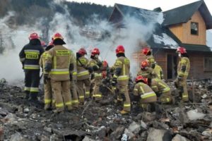На горнолыжном курорте в Польше из-за взрыва газа погибли восемь человек