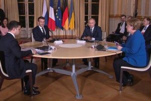 У Путина раскрыли неожиданные подробности встречи в Париже
