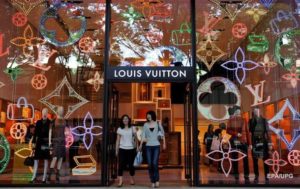 СМИ: Louis Vuitton и Gucci обвинили в сговоре