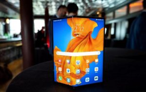 Huawei представила складной смартфон Mate XS