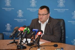 Мэр Черновцов распорядился закрыть город из-за коронавируса