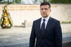 Зеленский хочет установить в разных частях Украины четыре колокола как символ единства