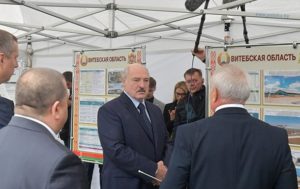 Лукашенко: “Вакханалия” с протестами заканчивается