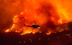 В Калифорнии огонь охватил рекордную территорию