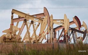 Мировые цены на нефть закрывают сентябрь снижением