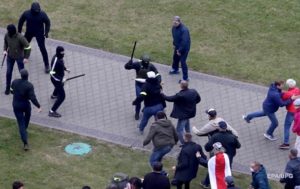 В Беларуси за день задержали более 700 протестующих